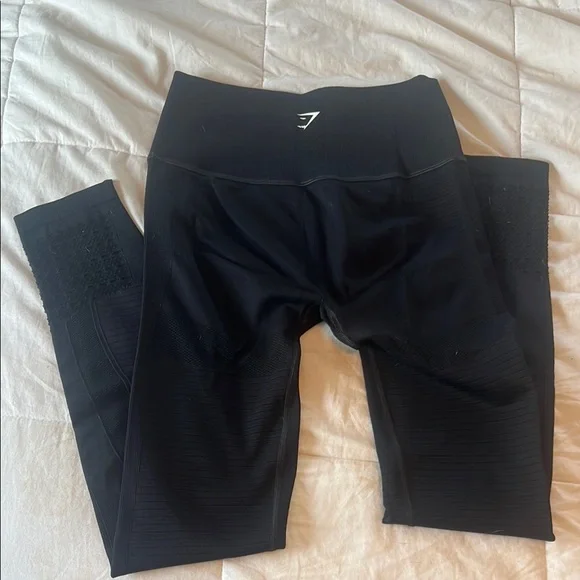 Gymshark Black Leggings - Picture 2 of 3